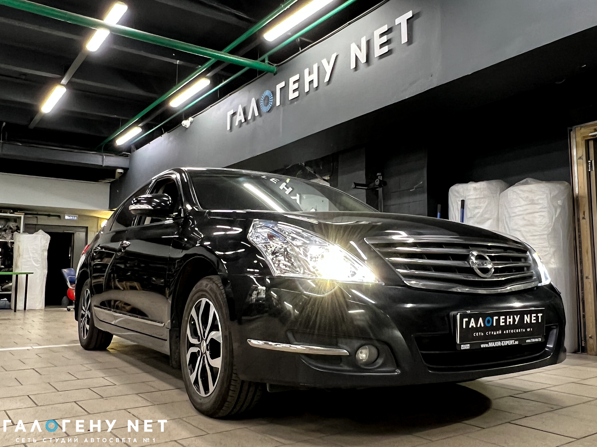 Nissan Teana J32 - установка bi led модулей Aozoom A13 в отражатель в фарах  | Студия автосвета Галогену NET